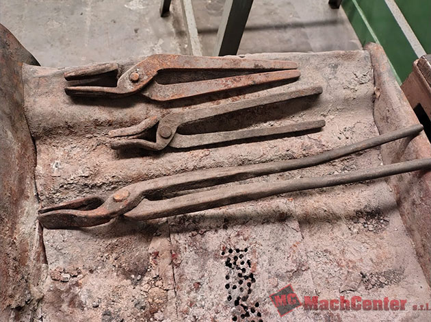 Cod.1352-U-Fragua-de-herrero-07