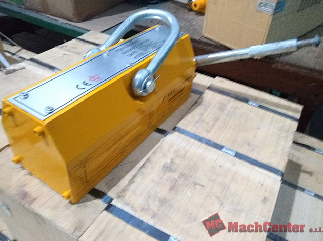 Cod.1012-N-Elevador-magnético-3000Kgs-de-izaje-05