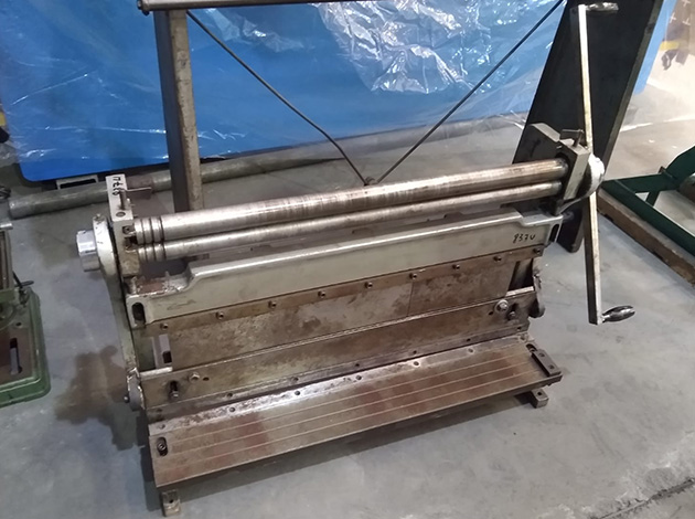 Cod.0837-U-Curvadora-Combinada-750mm-de-3-funciones-(plegadora-y-guillotina)-02