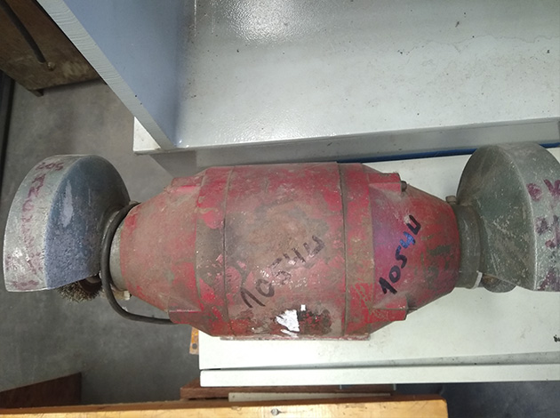 Cod.1054-U-Amoladora-doble-eje-1HP-04