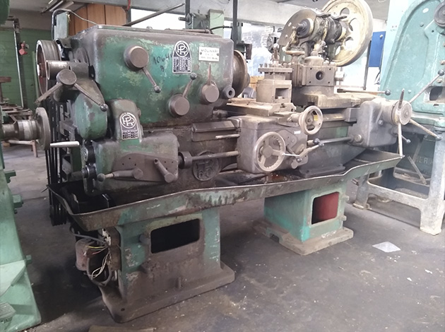 Cod.1064-U-Torno-Revolver-Molinari-02