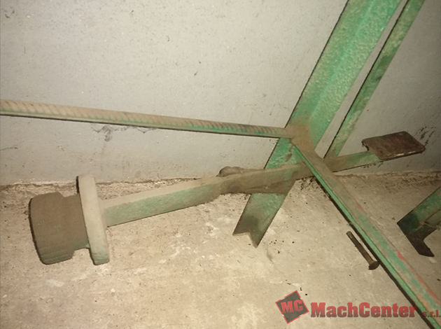 Cod.1244-U-Mesa-para-fijación-de-material-03