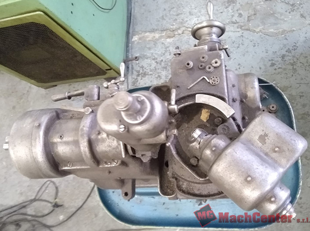 Cod.1292-U-Creadora-de-engranajes-MIKRON-09