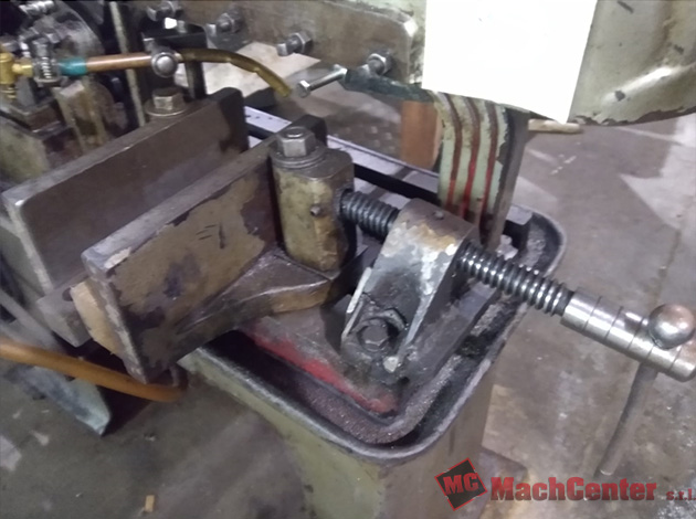 Cod.1295-U-Serrucho-mecánico-con-lubricación-FIAM-06