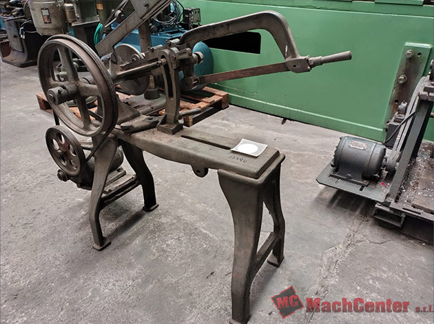 Cod.1339-U-Serrucho-Davica-02