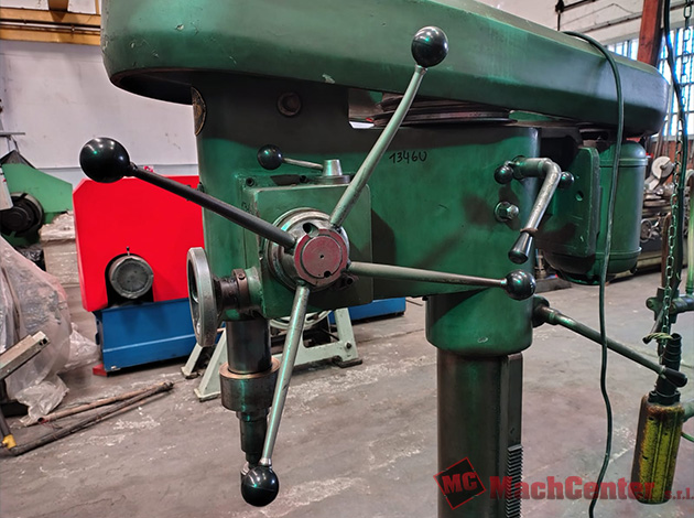 Cod.1346-U-Agujereadora-de-pie-BURANI-con-mesa-1,5kw-03