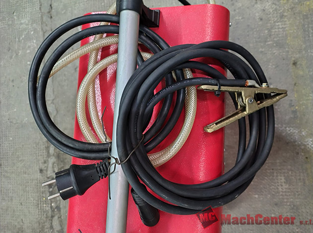 Cod.1396-U-Soldadora-Mig-215-Al-Sinergic-04