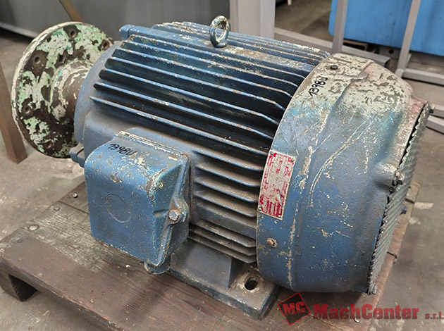 Cod.1398-U-Motor-trifásico-25CV-02