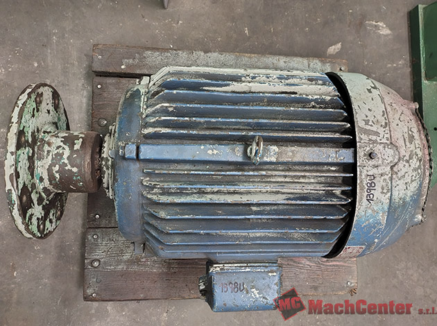 Cod.1398-U-Motor-trifásico-25CV-05