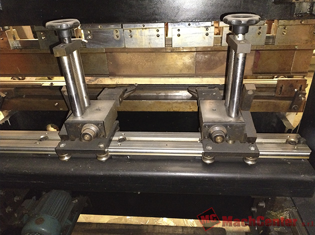 Cod.1445-U-Plegadora-Bipress-de-1500mm-con-cnc-Estun-04