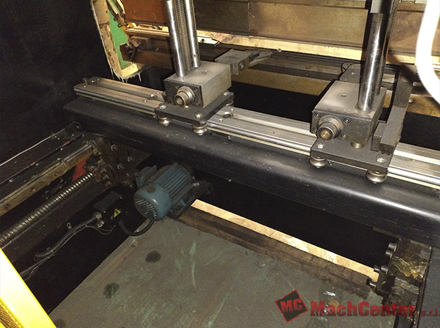 Cod.1445-U-Plegadora-Bipress-de-1500mm-con-cnc-Estun-05