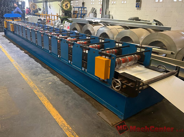 Conformadora de paneles tipo Canaleta