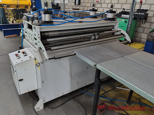 Cod.1533-U-Planchador-de-chapa-1270X0,5-3,2mm-02