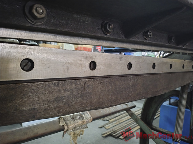 Cod.1581-U-Guillotina-a-pedal-06