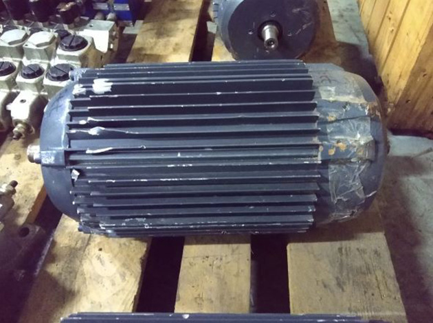 Cod.0773-U-Motor-eléctrico-trifásico-7,5HP-03