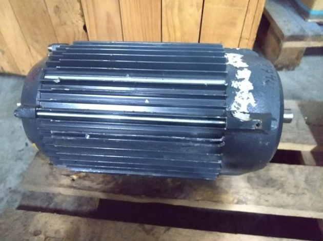 Cod.0774-U-Motor-eléctrico-trifásico-7,5HP-02