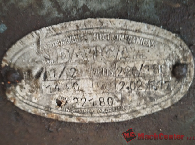 Cod.1410-U-Motor-trifásico-0,5HP-05